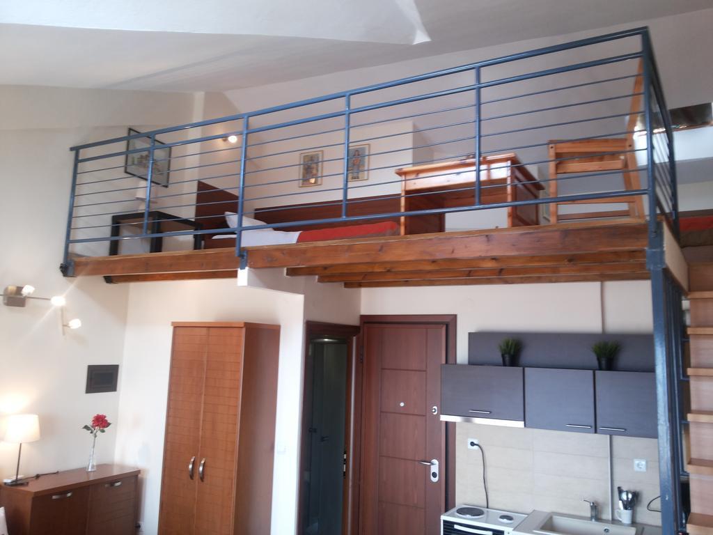 Kripis Studio Салоники Номер фото