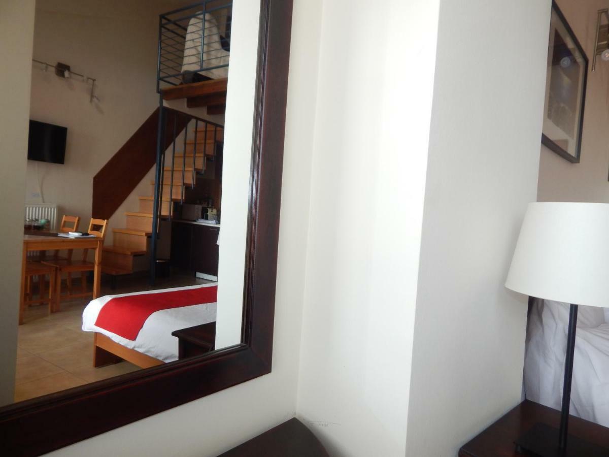 Kripis Studio Салоники Экстерьер фото