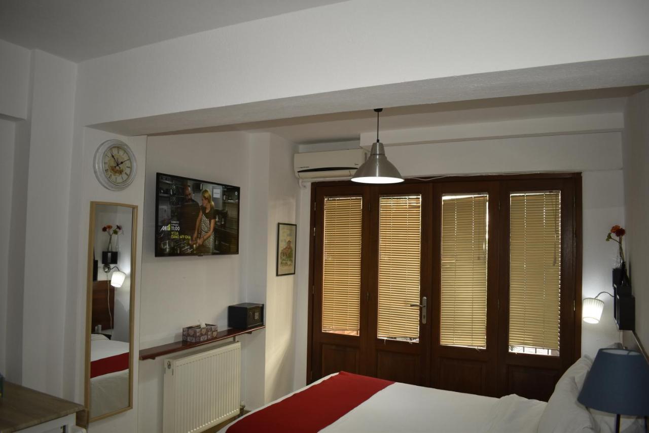 Kripis Studio Салоники Экстерьер фото